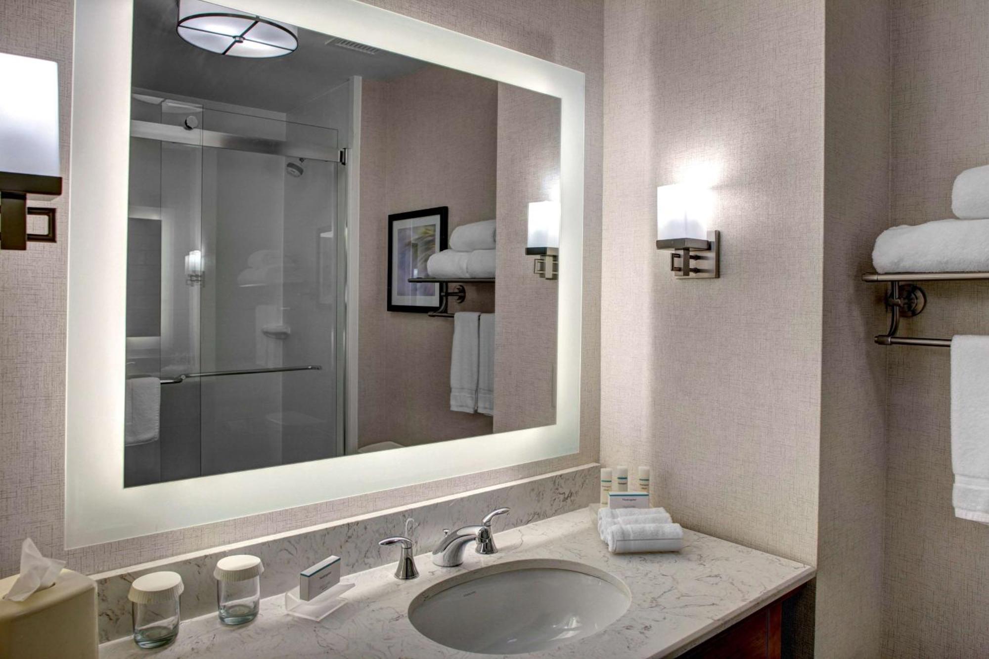 Homewood Suites By Hilton Richmond-Downtown Εξωτερικό φωτογραφία